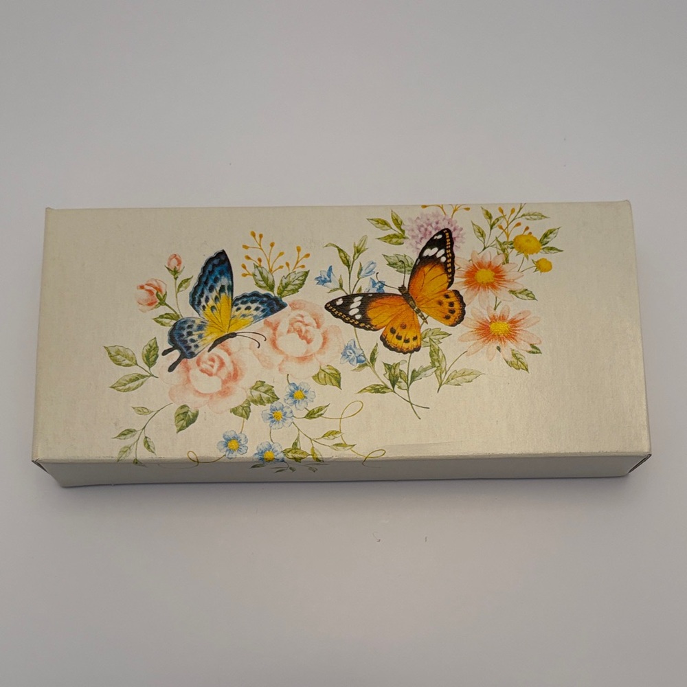 VTG Avon Butterflies  Soap Set NIB
